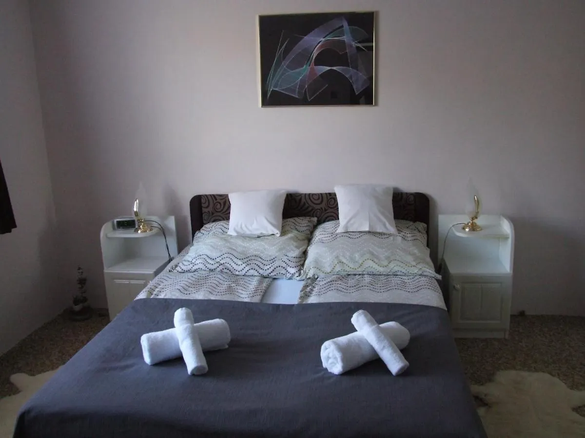Keresztapa Vendeghaz Apartment Eger Hungary