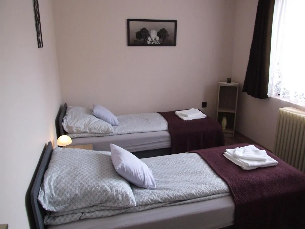 Keresztapa Vendeghaz Apartment Eger