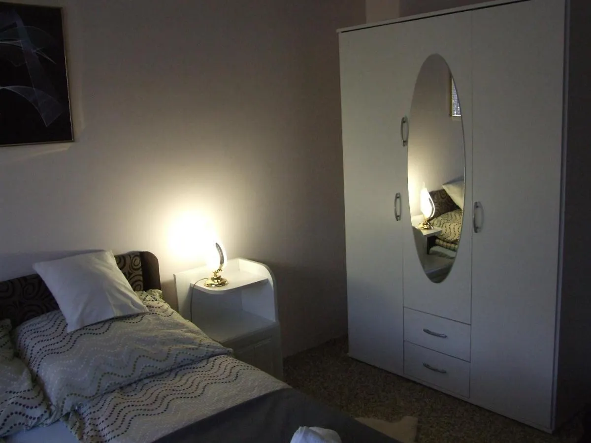 Keresztapa Vendeghaz Apartment Eger